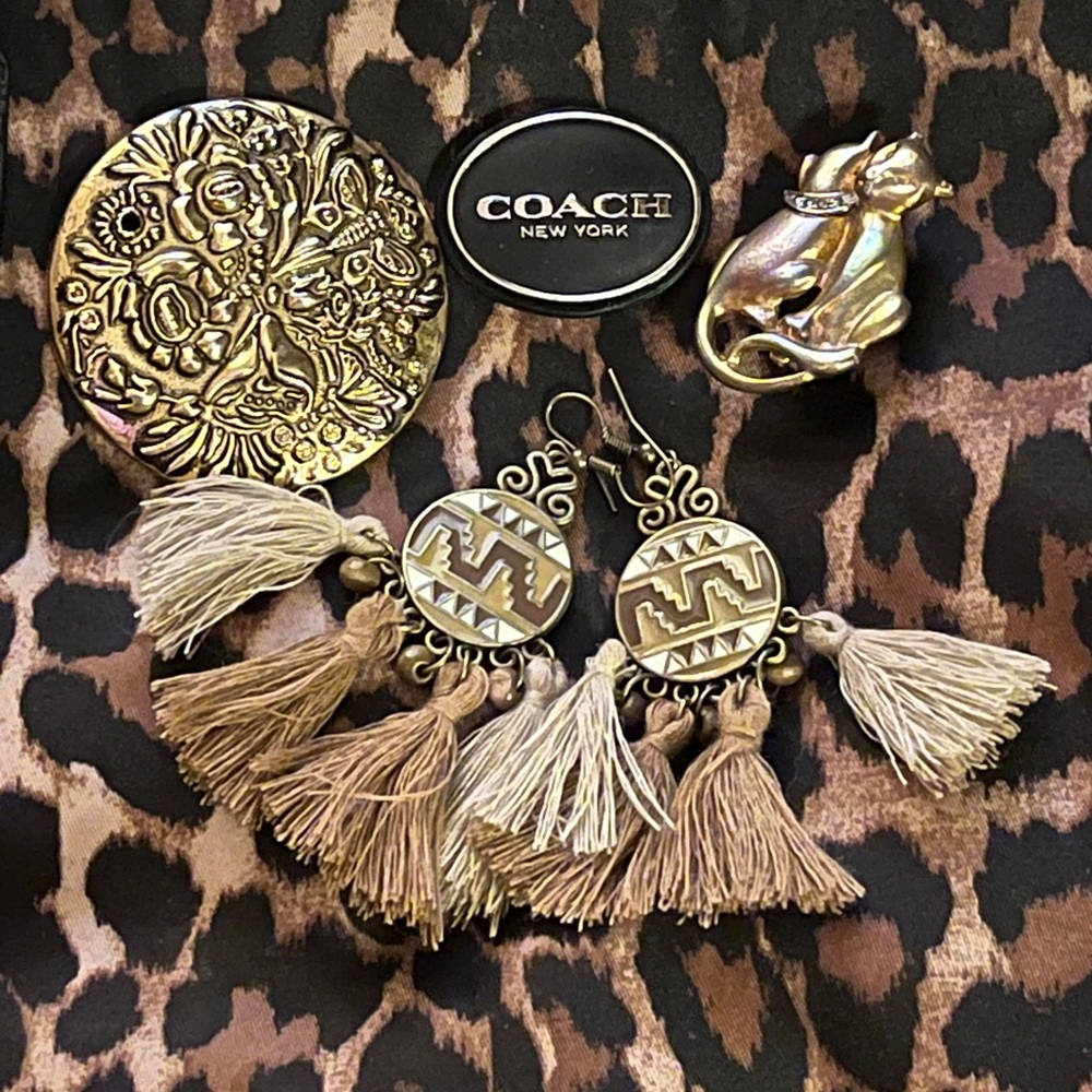 Coach Gold and Tan Brooch Set - Picture 1 of 6
